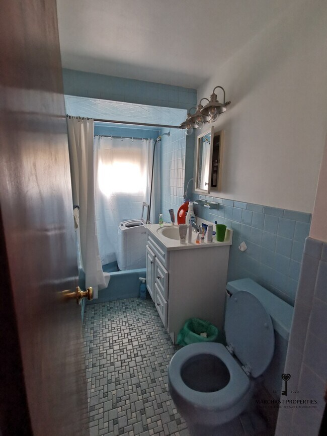230 Brookline St, Unit 1 in Cambridge, MA - Building Photo - Building Photo