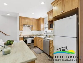 775 Mermaid Ave in Pacific Grove, CA - Building Photo - Building Photo