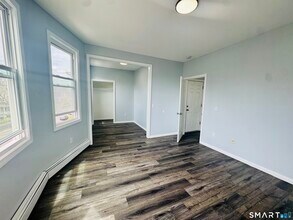 898 Hancock Ave in Bridgeport, CT - Building Photo - Building Photo