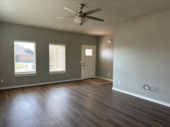 809 Lakeview Dr in Moore, OK - Building Photo - Building Photo