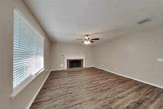 9919 Villa Verde Dr in Houston, TX - Building Photo - Building Photo