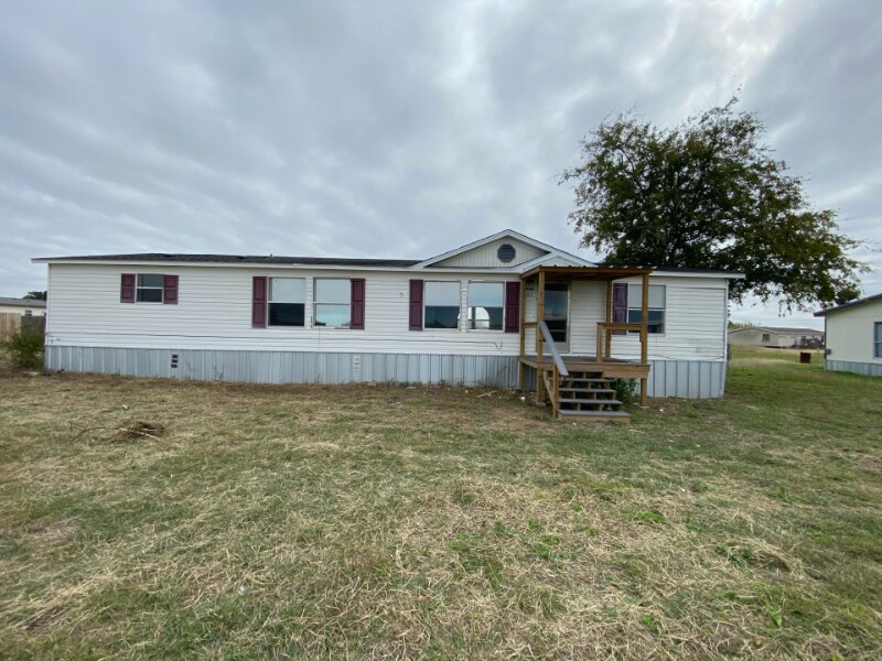 103 Valley View Ct in Troy, TX - Building Photo