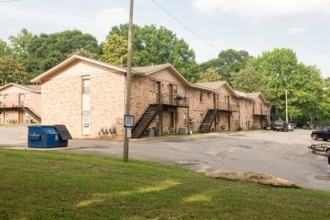 Whitney Manor Apartments in Memphis, TN - Building Photo - Building Photo