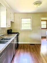 8317 Mark Lawn Dr in Richmond, VA - Building Photo - Building Photo