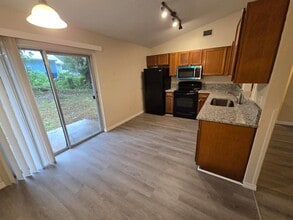 53 St Johanna Dr in Oviedo, FL - Foto de edificio - Building Photo