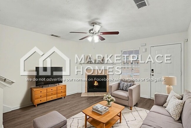 325 Crestfield Cir in Covington, GA - Building Photo - Building Photo