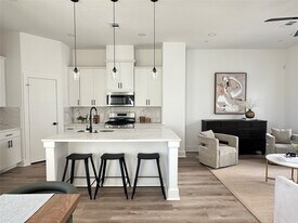 810 Elkhart St in Houston, TX - Building Photo