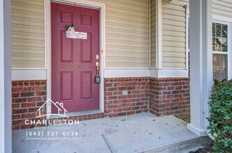 100 Chinquapin Dr in Summerville, SC - Foto de edificio - Building Photo