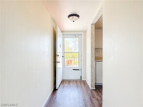 5635 Rattlesnake Hammock Rd in Naples, FL - Building Photo - Building Photo