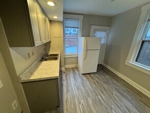 552 Bradley St, Unit duplex in Columbus, OH - Foto de edificio - Building Photo