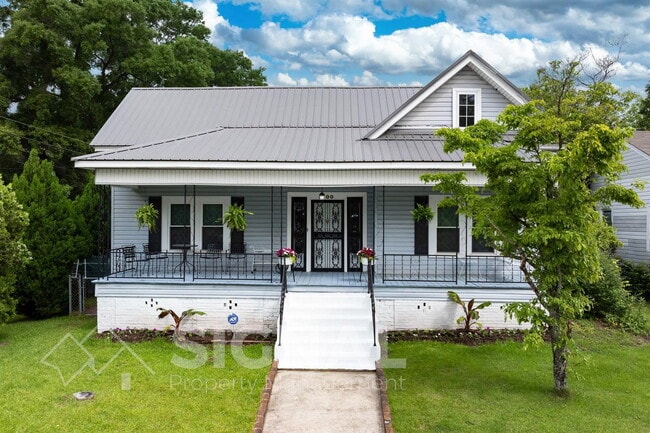 property at 1800 2nd Ave S