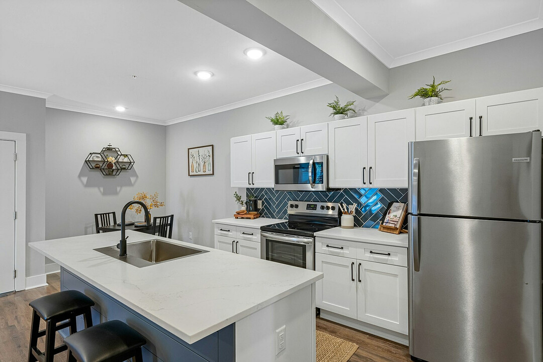 Pointe Grand Columbia in Columbia, SC - Building Photo