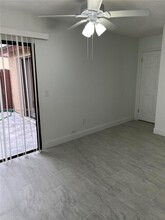 808 Lakeview Cir in Royal Palm Beach, FL - Building Photo - Building Photo