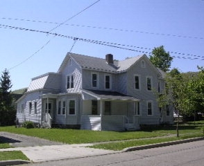 5 Thorpe Ave in Hammondsport, NY - Building Photo