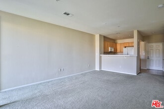 6400 Crescent Park E in Los Angeles, CA - Building Photo - Building Photo