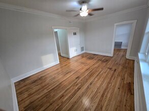4753 N Monticello Ave, Unit 2A in Chicago, IL - Building Photo - Building Photo