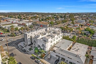 12412 Pacific Ave in Los Angeles, CA - Building Photo - Building Photo