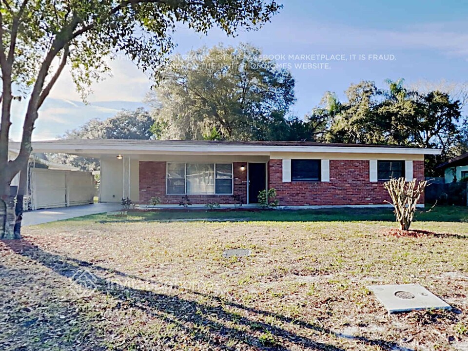 507 Greenbay Ave in Brandon, FL - Building Photo