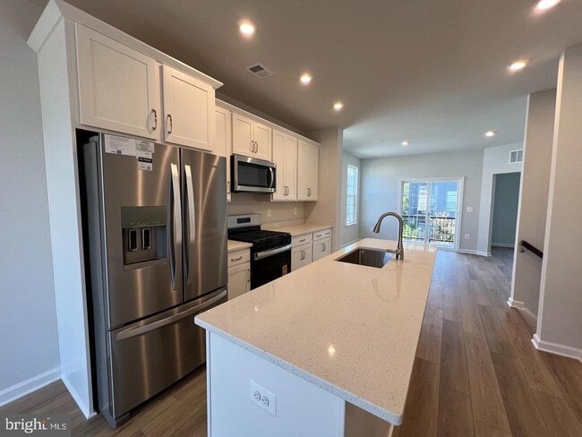 8269 Knight Station Way in Manassas, VA - Building Photo - Building Photo