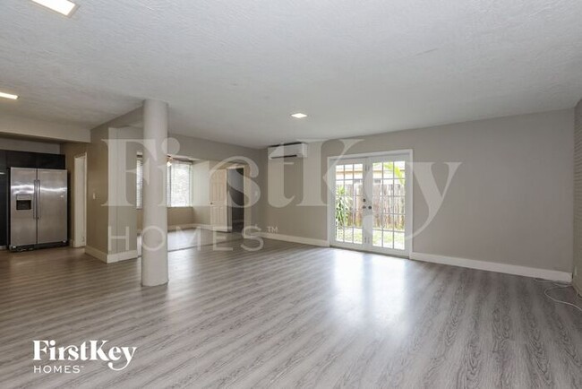 1185 Arizona Ave in Fort Lauderdale, FL - Building Photo - Building Photo