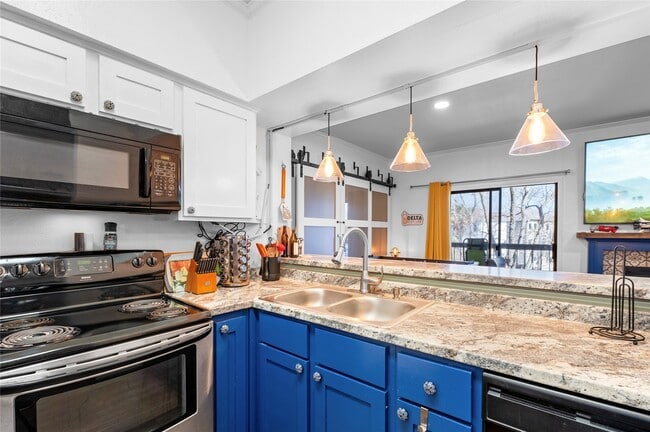 18809 Egret Bay Blvd