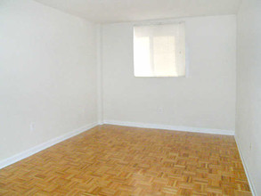 Edgehill Terrace Apartments in Charlotte, NC - Building Photo - Interior Photo