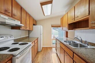 1115 Broadmoor Dr in Champaign, IL - Building Photo - Building Photo