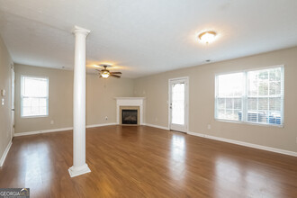 4125 Mission Way in Mcdonough, GA - Foto de edificio - Building Photo