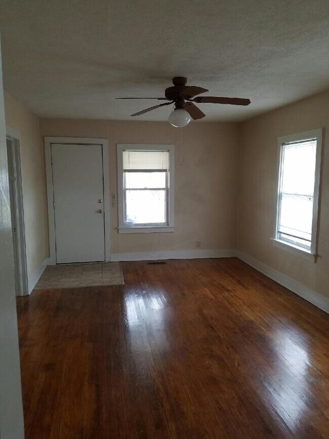 2023 Annie Baxter Avenue Rentals in Joplin, MO