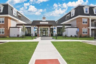 280 Salmon Brook St, Unit 5111 in Granby, CT - Building Photo