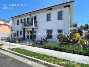 326 Cherry Ave in Long Beach, CA - Building Photo - Building Photo