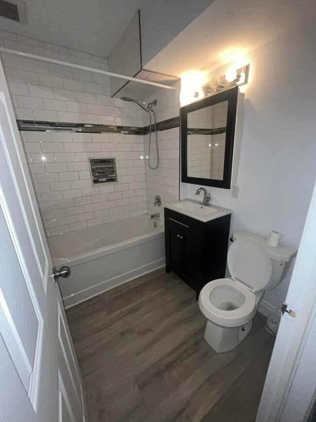 304 Little Ave in Barrie, ON - Building Photo - Building Photo