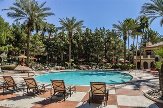 260 E Flamingo Rd, Unit 334 in Las Vegas, NV - Building Photo - Building Photo