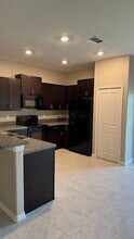 7209 Sweet Alyssum Ct in Tampa, FL - Building Photo - Building Photo