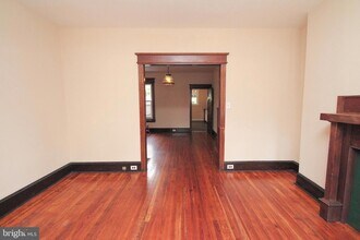 5269 Ridge Ave in Philadelphia, PA - Building Photo - Building Photo