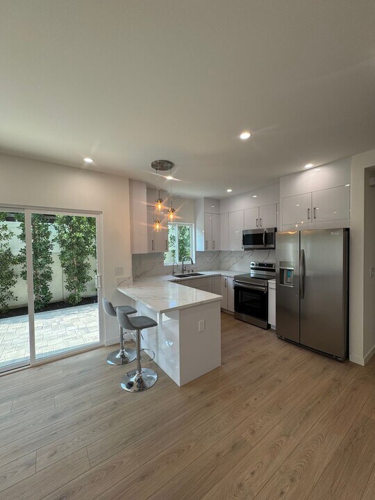 1818 Rosita Ave in Burbank, CA - Building Photo