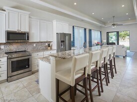 1119 Ridge St in Naples, FL - Building Photo