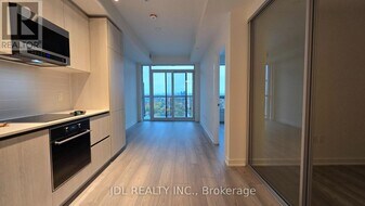 110 Broadway Ave in Toronto, ON - Building Photo