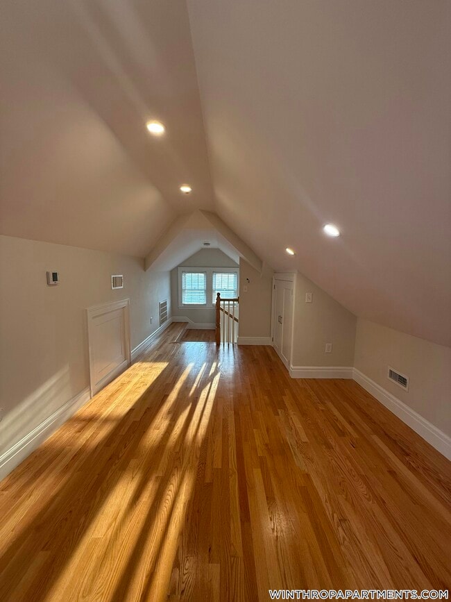 70 Cottage Park Rd