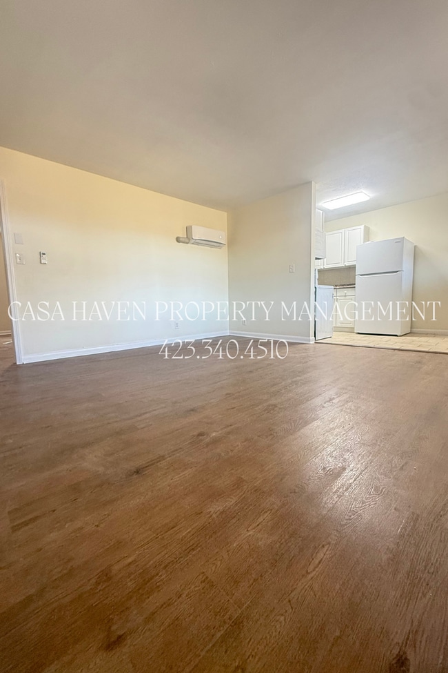 189 Cedar Point Rd in Johnson City, TN - Foto de edificio - Building Photo