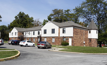 Strawbridge Green in Indianapolis, IN - Foto de edificio - Building Photo