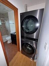 1931 S Shenandoah St, Unit 2 in Los Angeles, CA - Building Photo - Building Photo