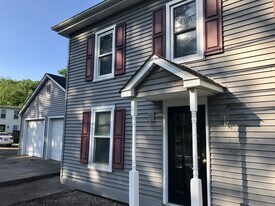 9050 Easton Rd in Ottsville, PA - Building Photo