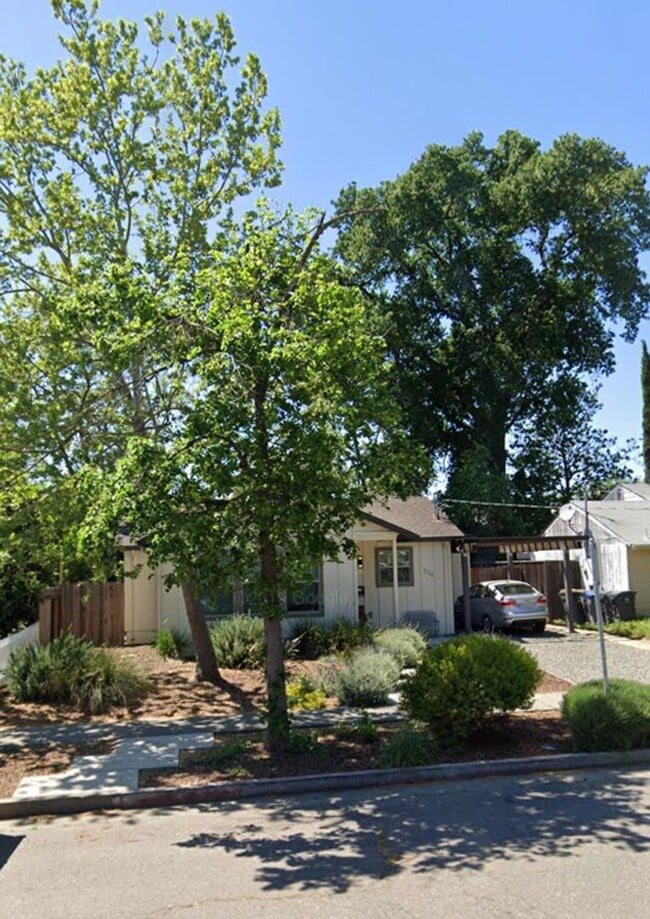 property at 319 I St