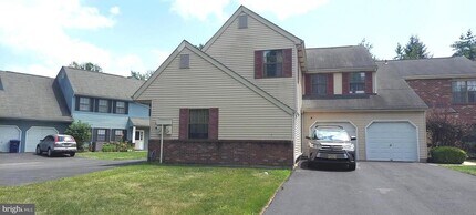 426B Willow Turn in Mount Laurel, NJ - Building Photo - Building Photo