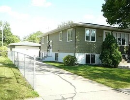 1610 16th St S, Unit 1 in Fargo, ND - Building Photo