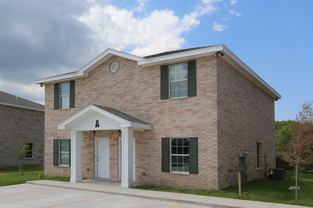 Midtown Duplexes in Brownsville, TX - Building Photo