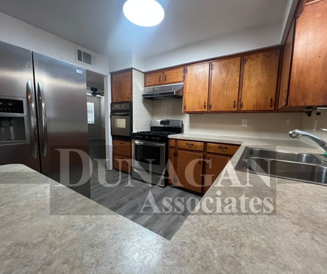 1202 W Ash St in Carlsbad, NM - Building Photo - Building Photo