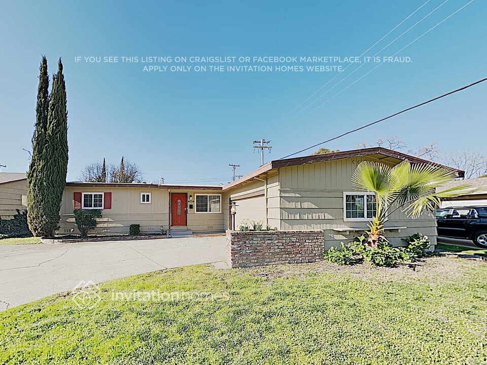 10628 Chardonay Dr in Rancho Cordova, CA - Building Photo