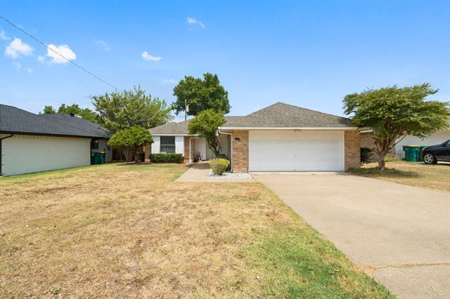 750 Rosehill Ln in Cedar Hill, TX - Building Photo - Building Photo